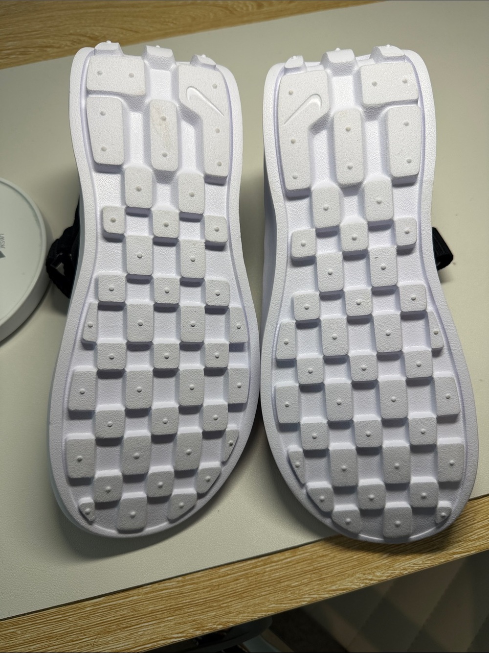 Nike Vista Black and White Adjustable Strap Sandals - Picture 5 of 6
